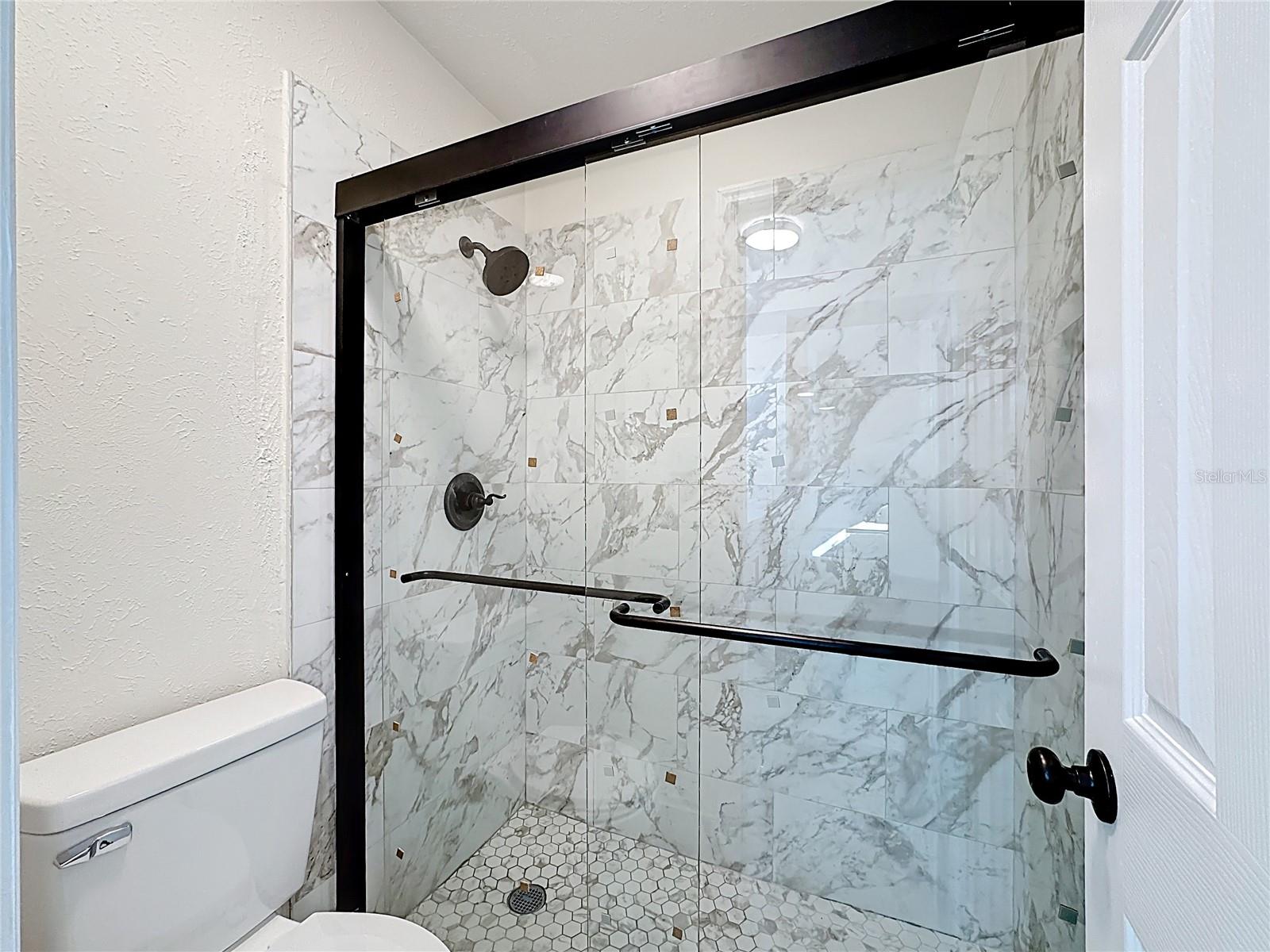 Image 36 of 51 For 4445 Rayfield Drive