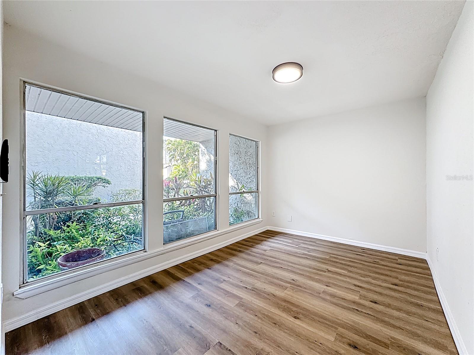 Image 8 of 51 For 4445 Rayfield Drive