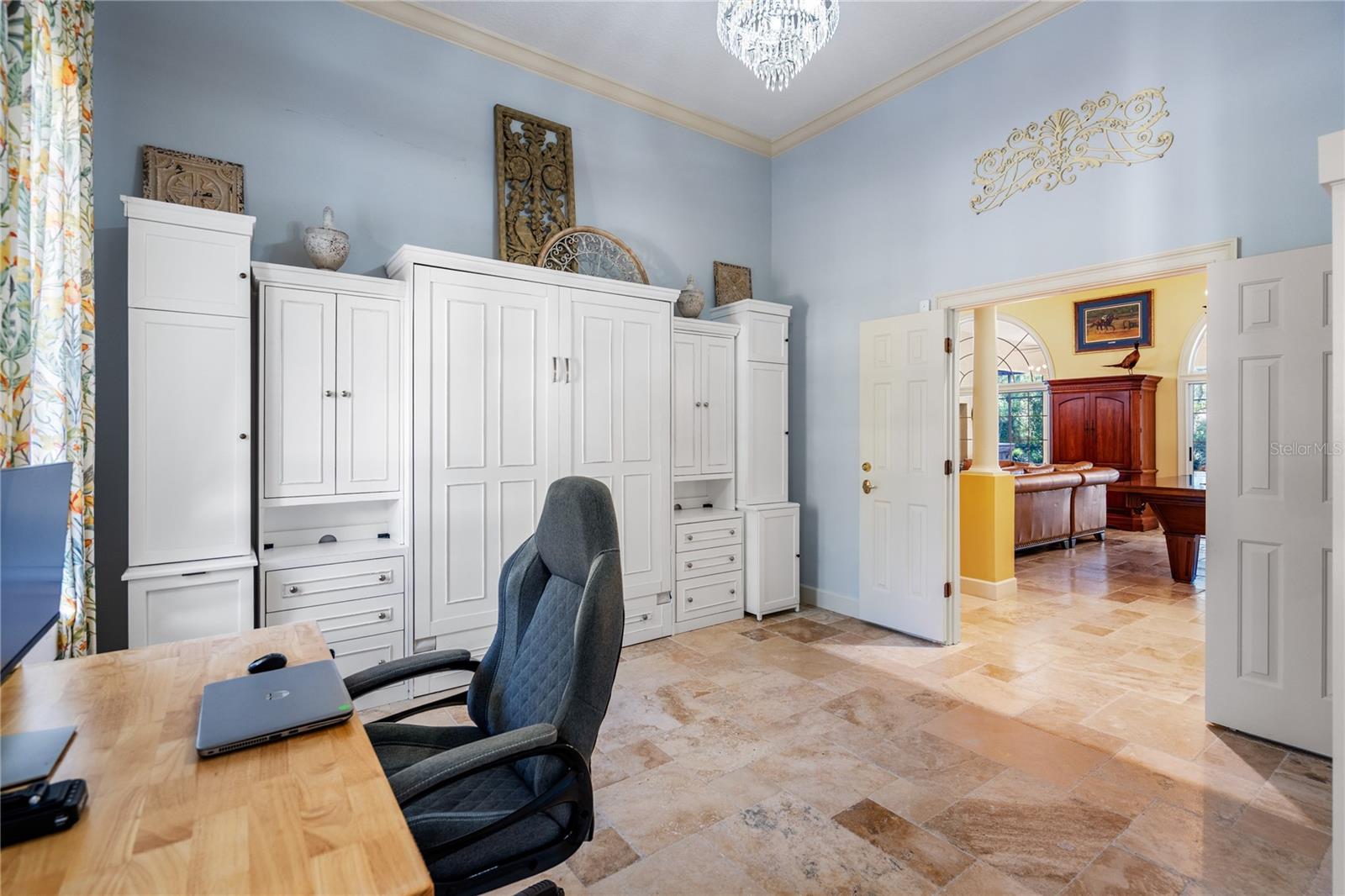 Image 22 of 53 For 8 Rue Renoir