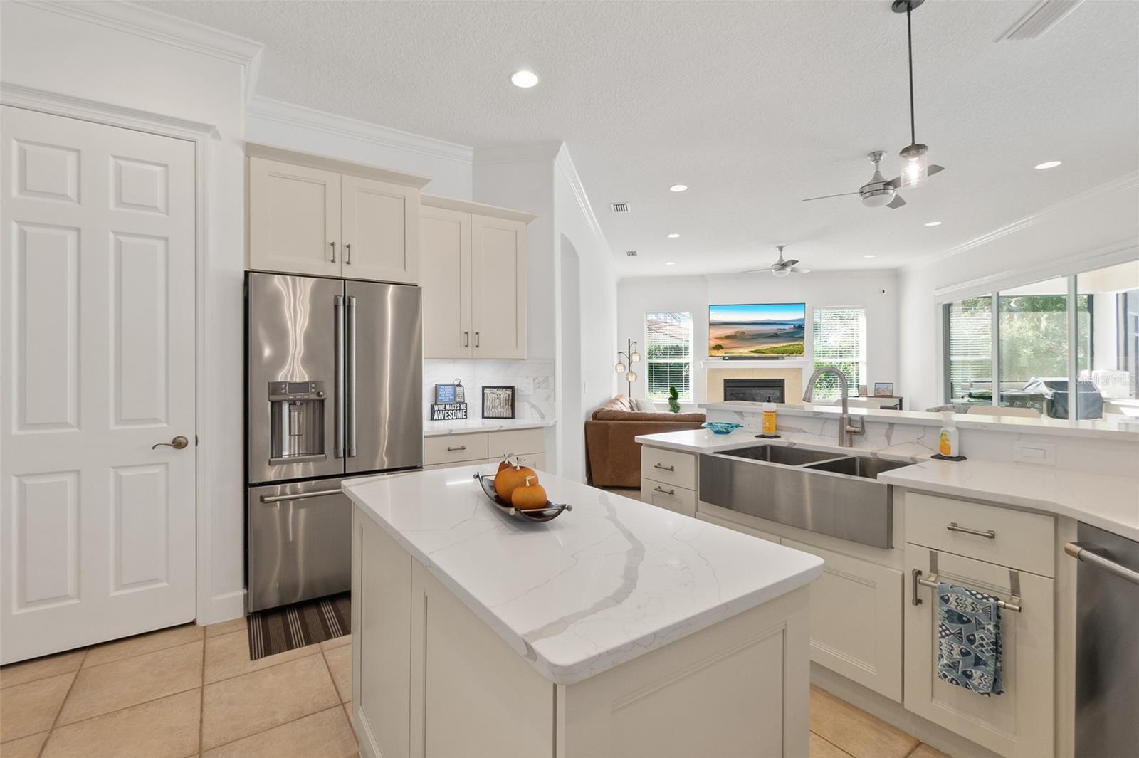 Image 28 of 71 For 104 Island Estates Parkway