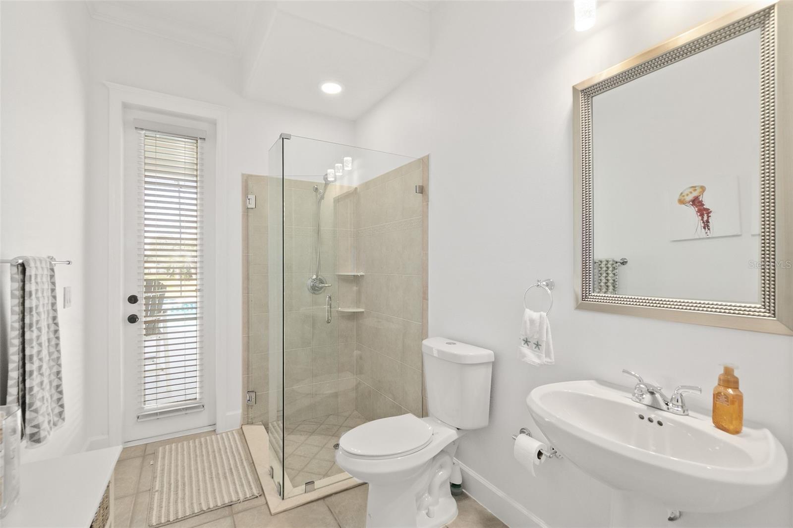 Image 35 of 71 For 104 Island Estates Parkway