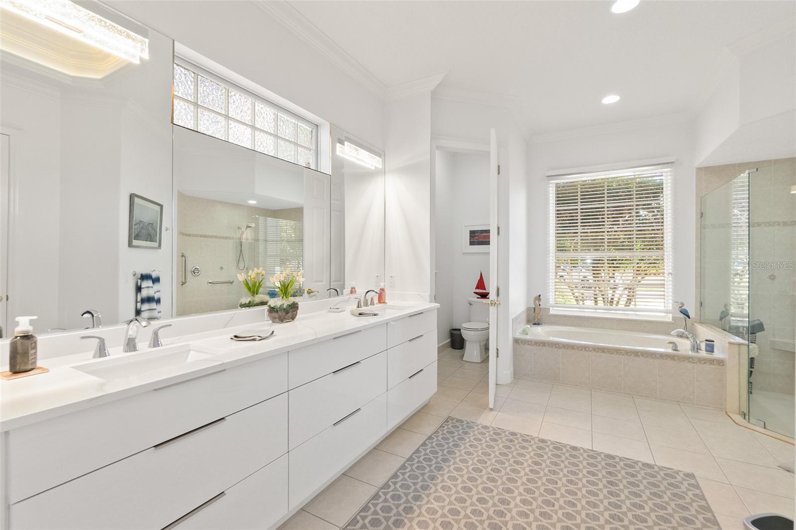 Image 41 of 71 For 104 Island Estates Parkway