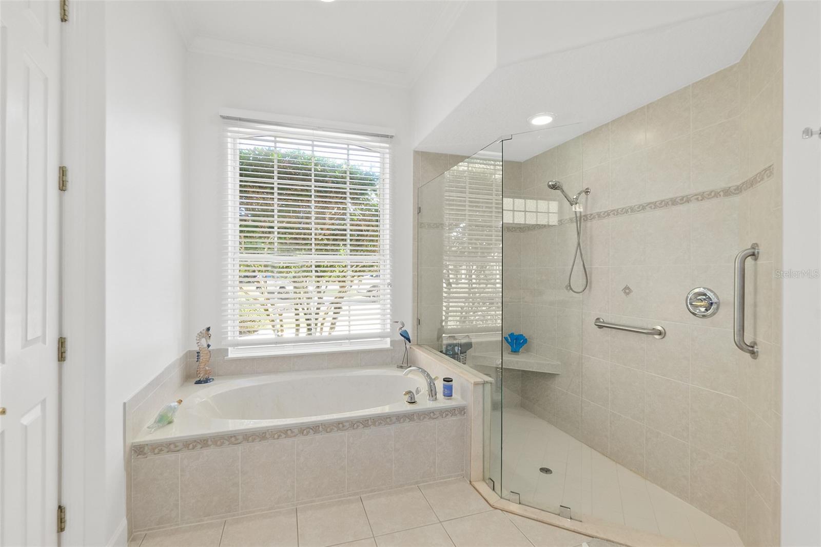 Image 42 of 71 For 104 Island Estates Parkway