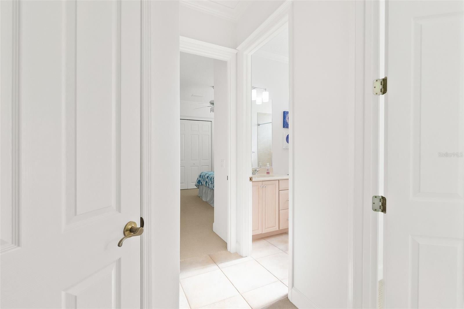 Image 44 of 71 For 104 Island Estates Parkway