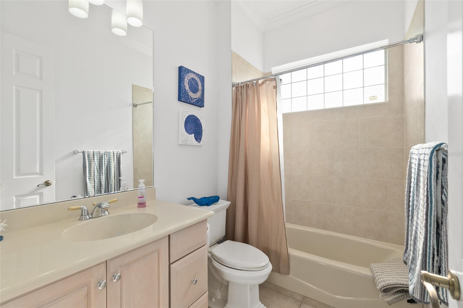 Image 45 of 71 For 104 Island Estates Parkway