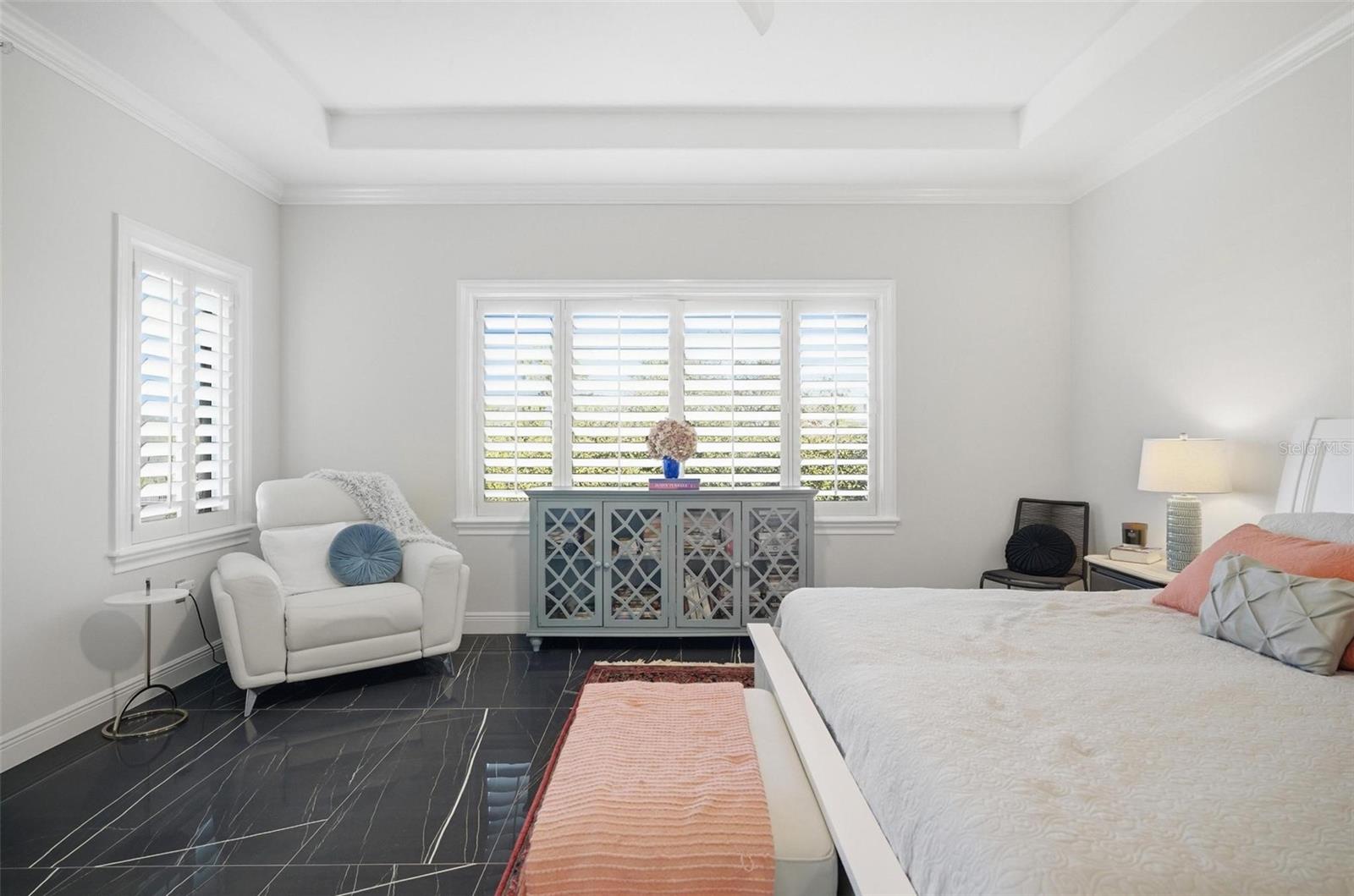 Image 36 of 76 For 110 Club House Drive 301