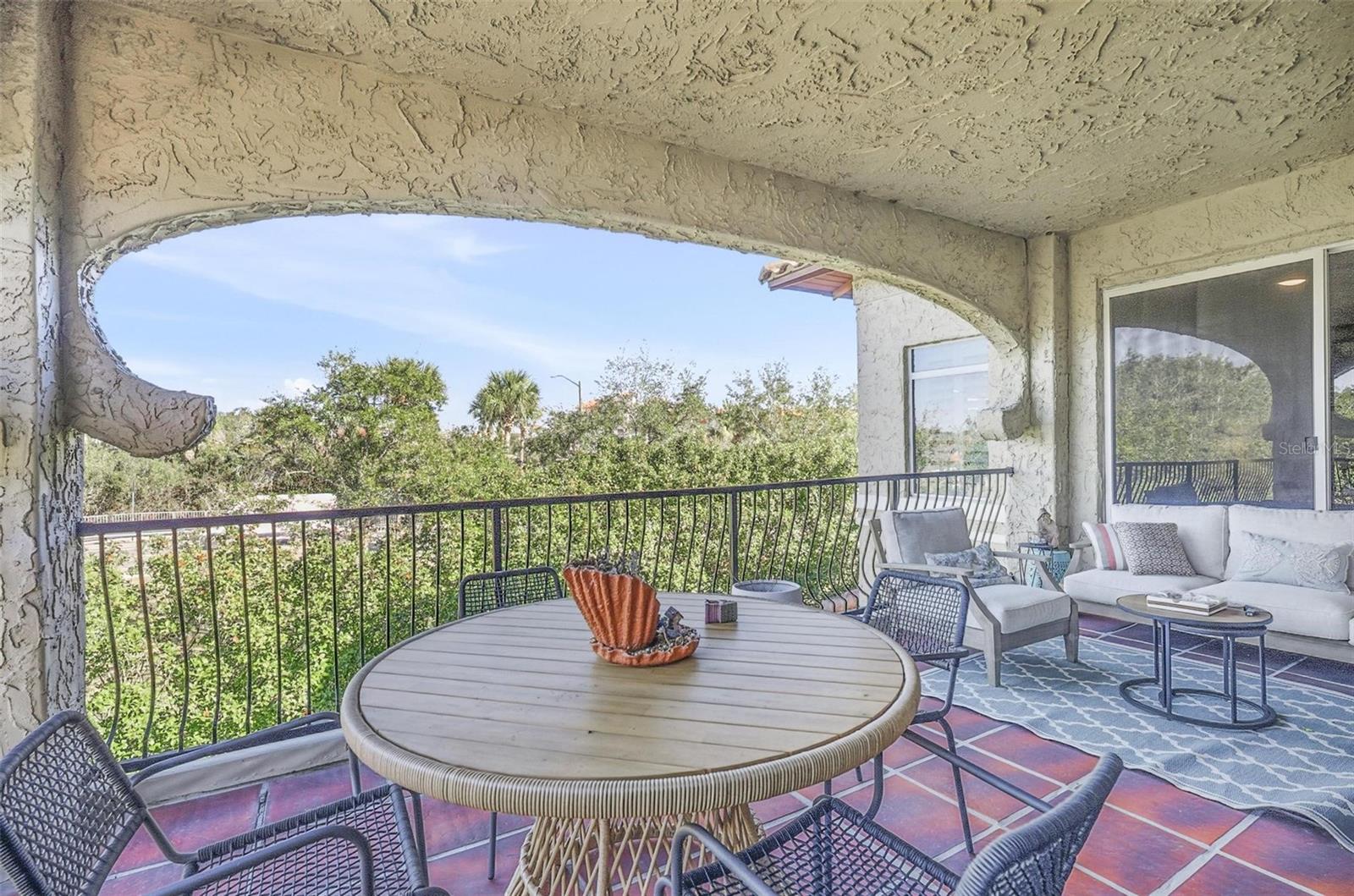 Image 61 of 76 For 110 Club House Drive 301