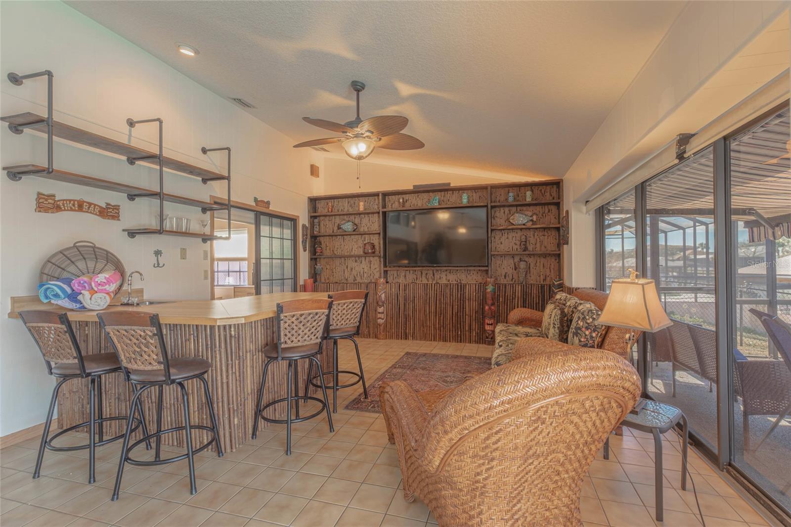 Listing photo id 19 for 27 Cherrytree Court