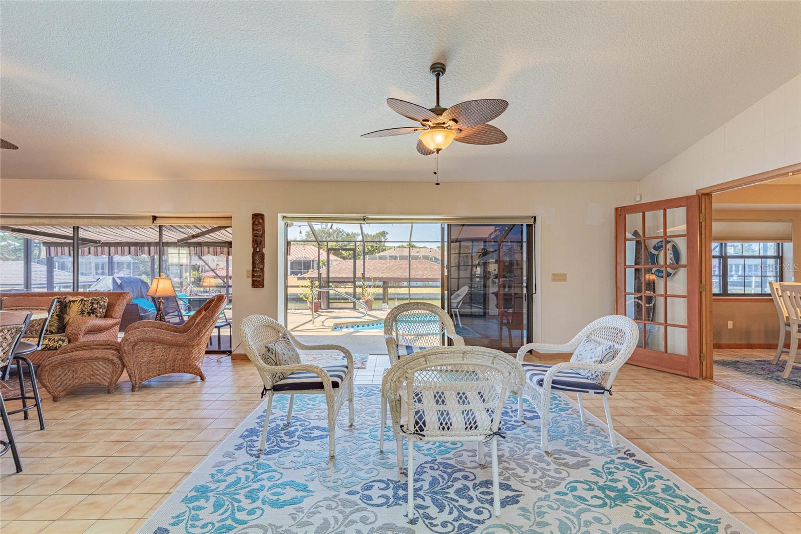 Listing photo id 20 for 27 Cherrytree Court