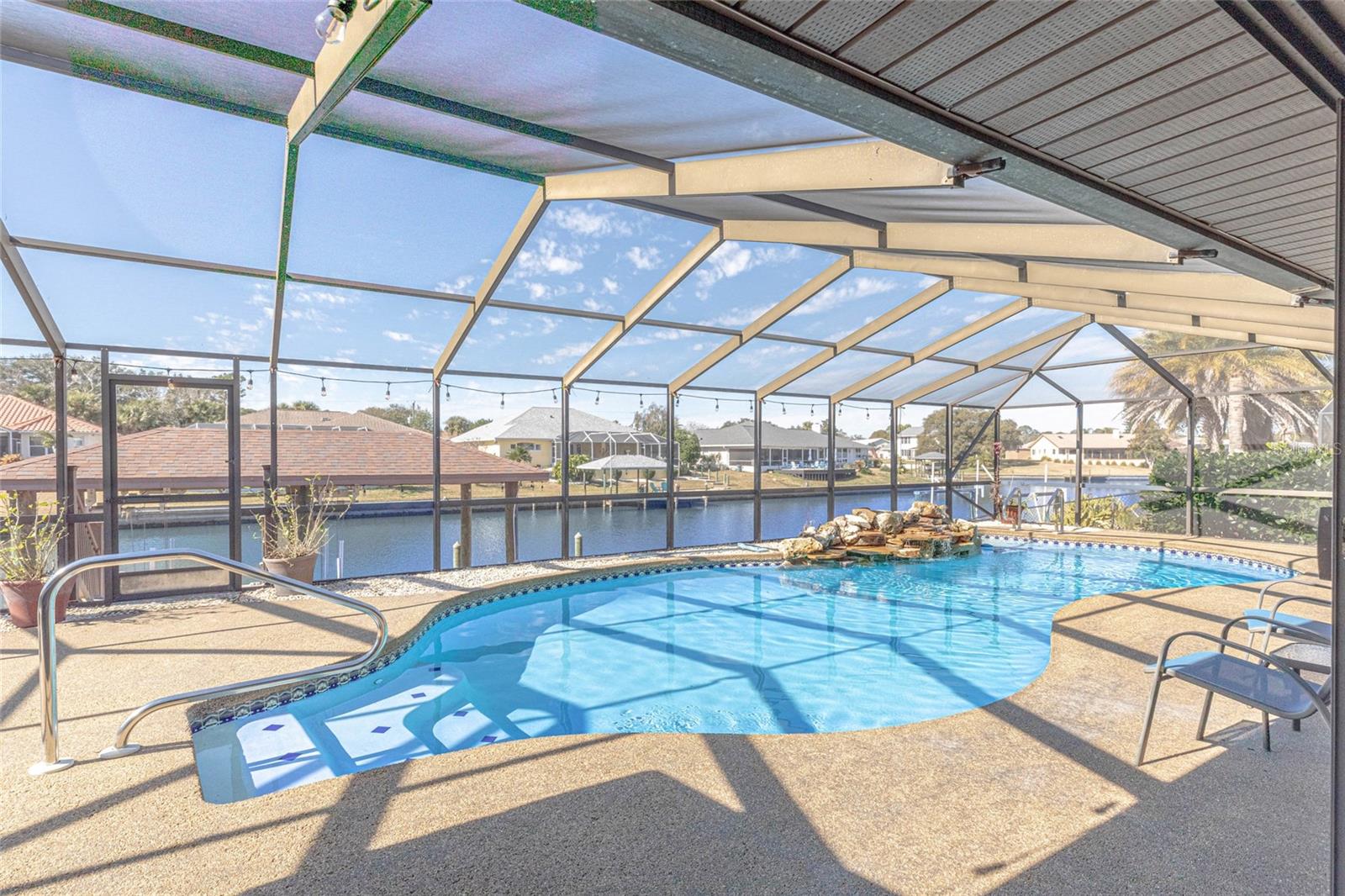 Listing photo id 22 for 27 Cherrytree Court