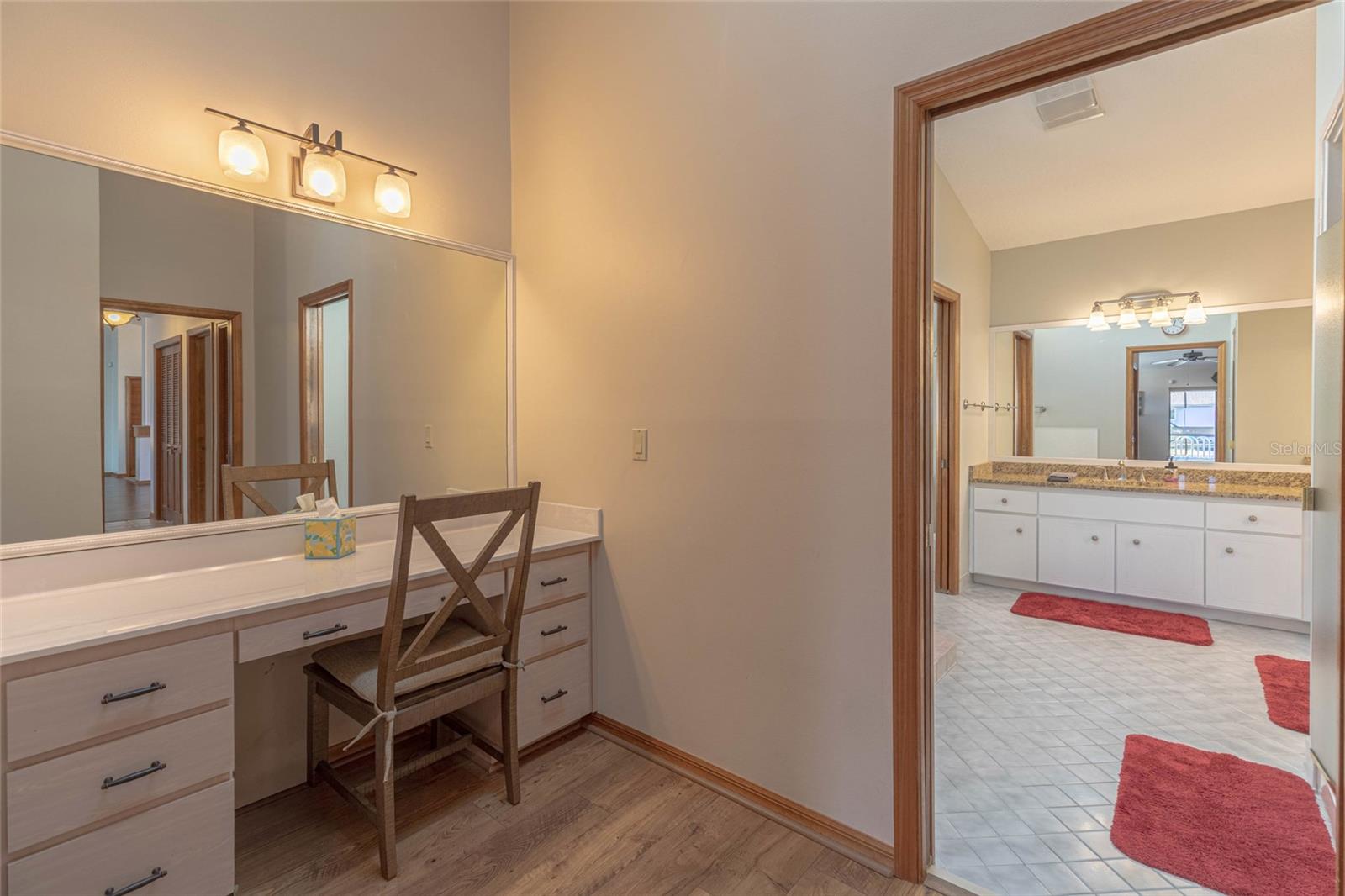 Listing photo id 33 for 27 Cherrytree Court