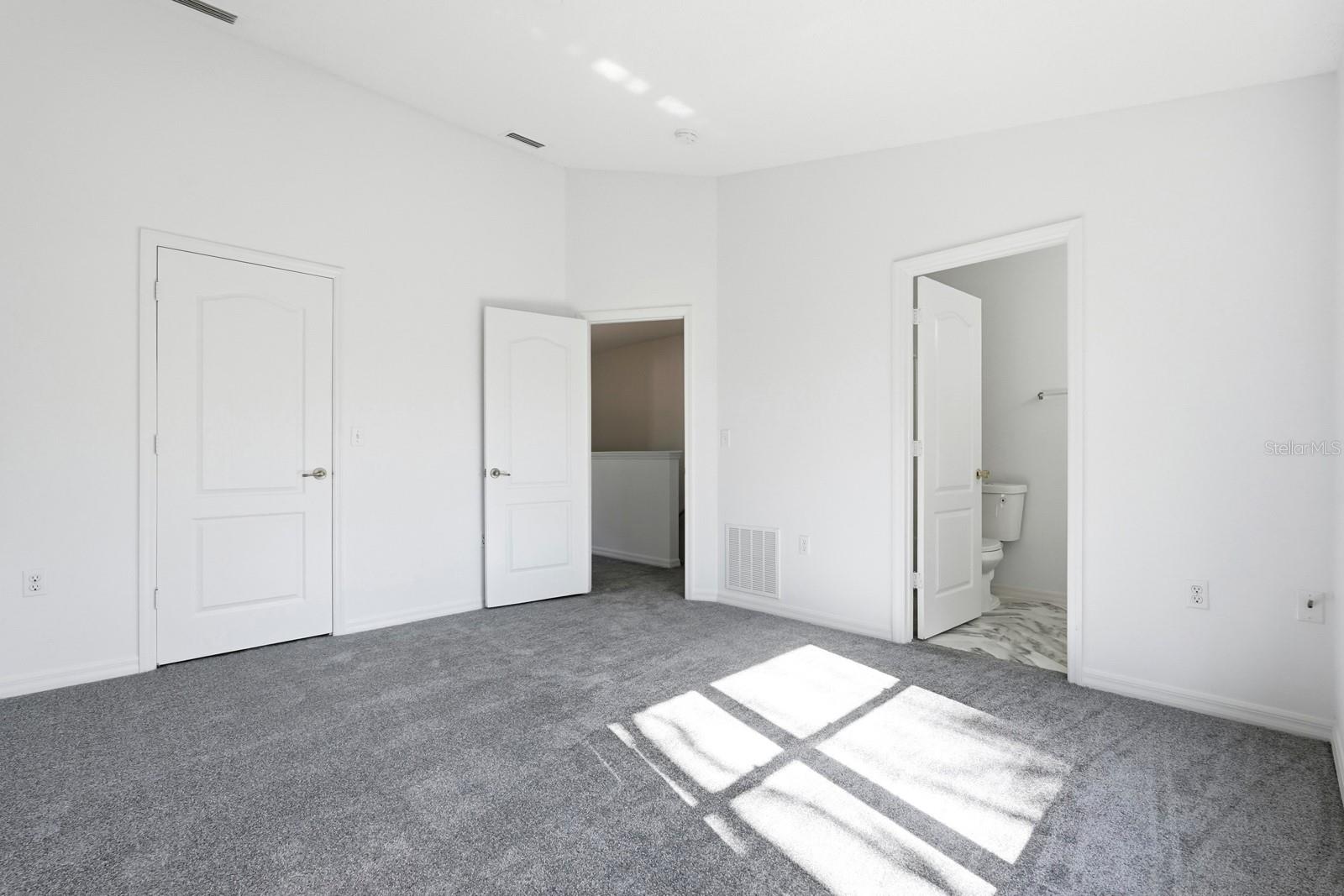 Image 17 of 35 For 1502 Deer Springs Road