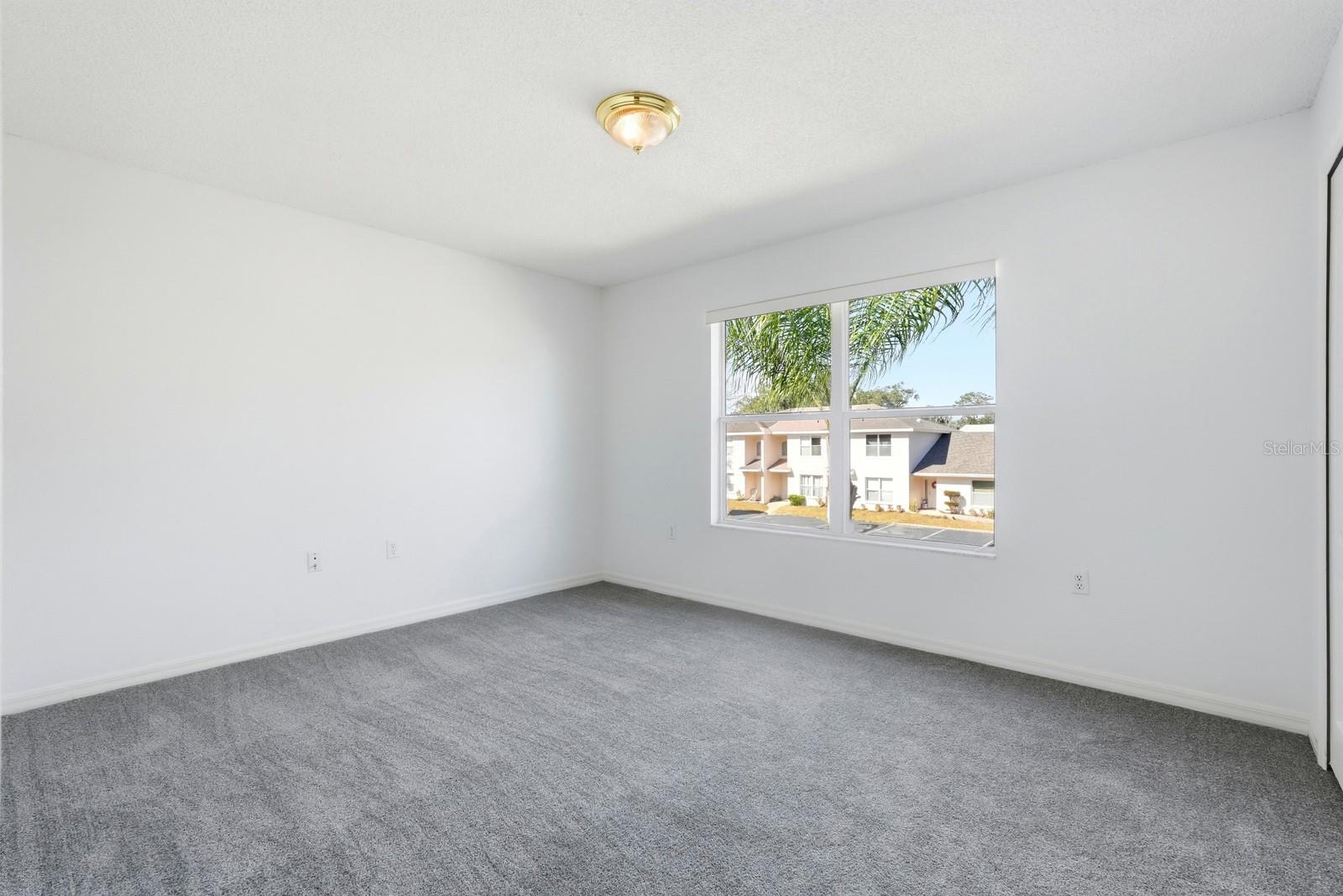 Image 24 of 35 For 1502 Deer Springs Road