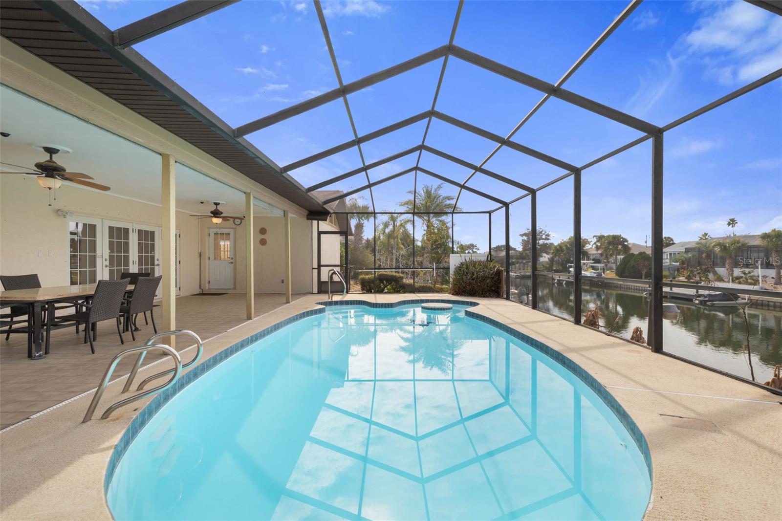 Image 28 of 31 For 2 Claridge Court S