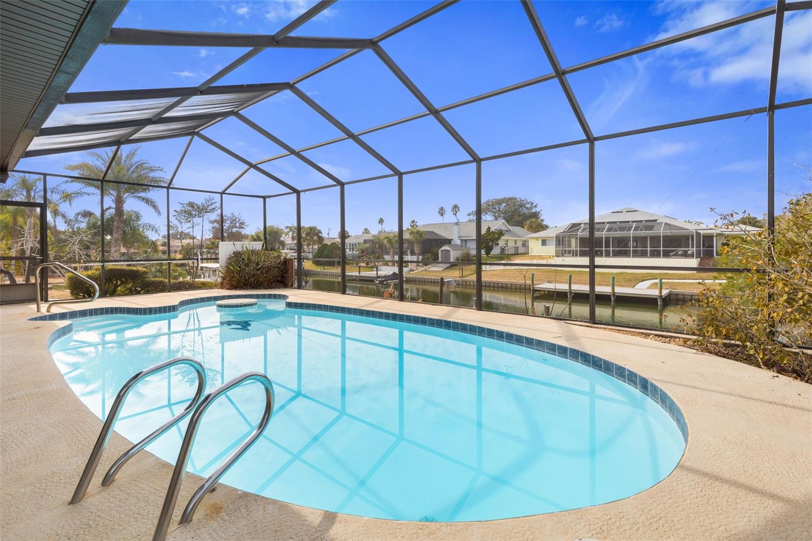 Image 3 of 31 For 2 Claridge Court S