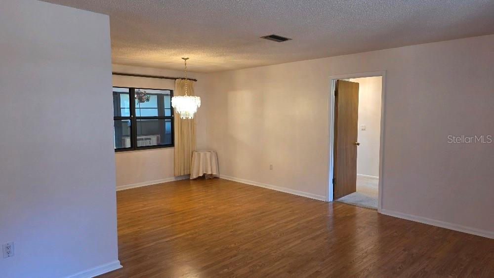 Image 11 of 32 For 70 Furness Place