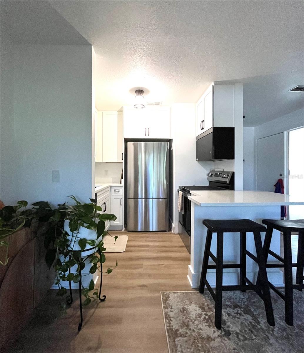 Image 14 of 16 For 22 Catalonia Court 22