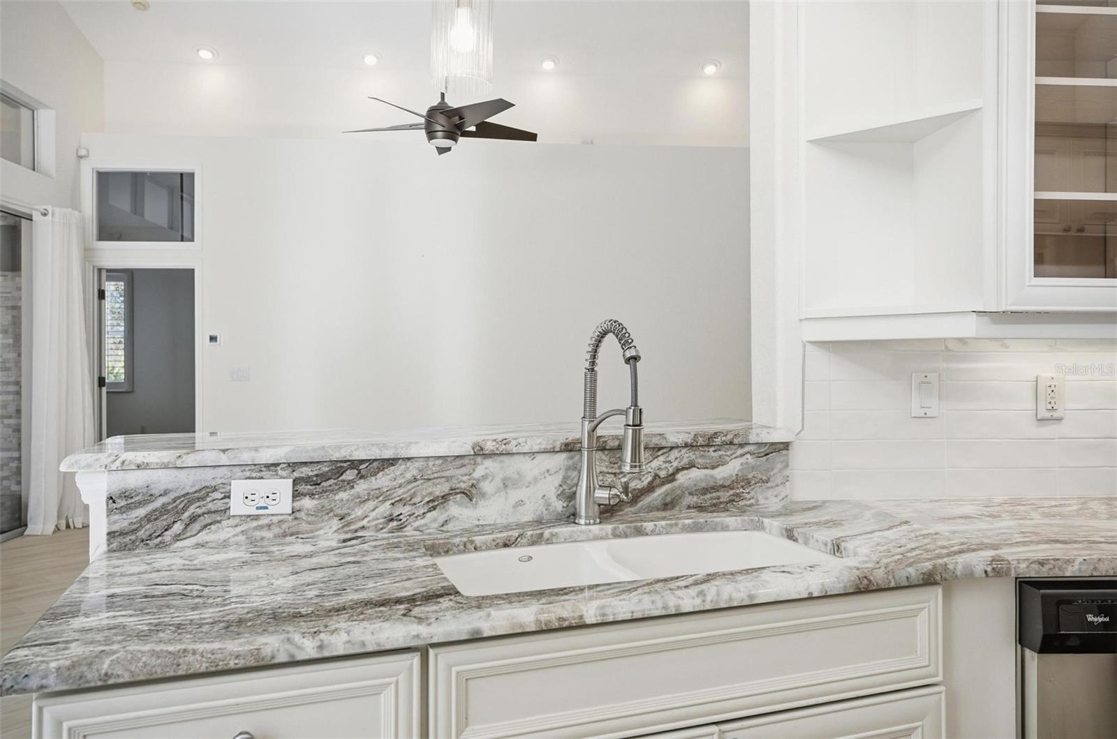 Image 16 of 89 For 16 Village View Way