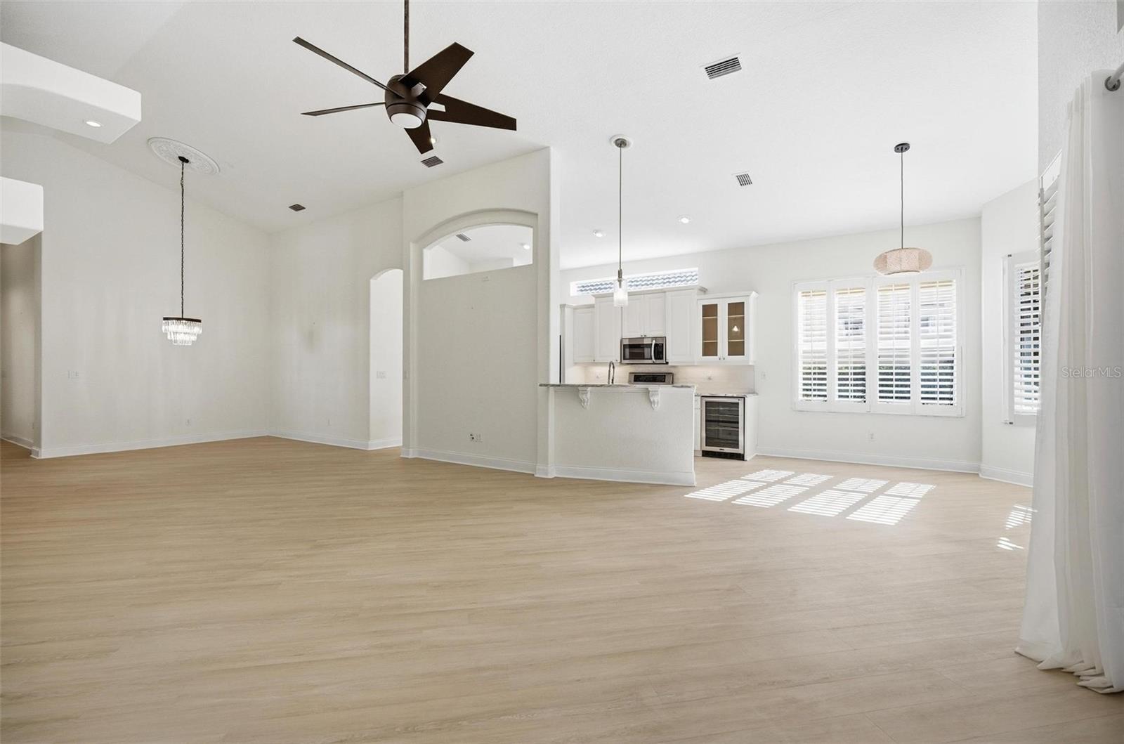 Image 22 of 89 For 16 Village View Way