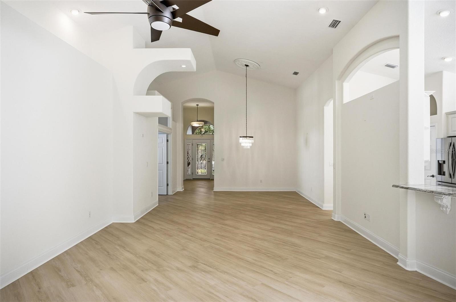 Image 23 of 89 For 16 Village View Way