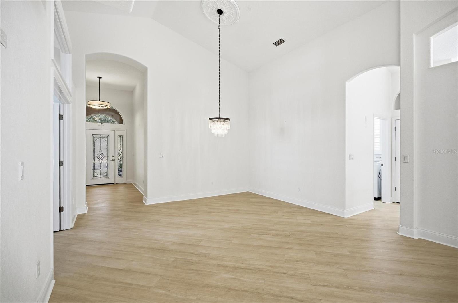 Image 25 of 89 For 16 Village View Way