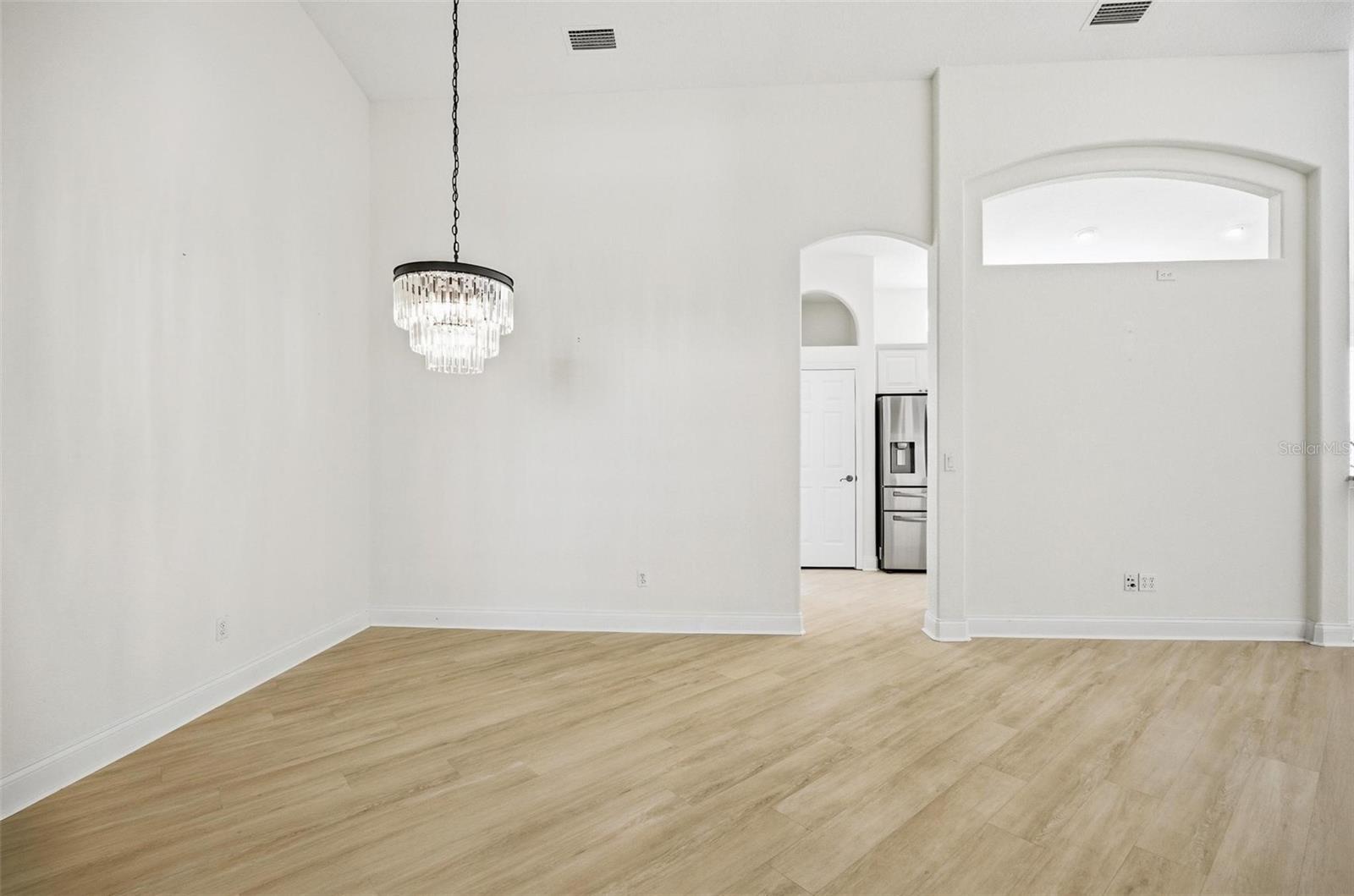 Image 26 of 89 For 16 Village View Way