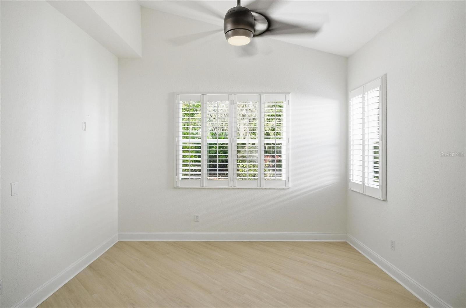 Image 28 of 89 For 16 Village View Way