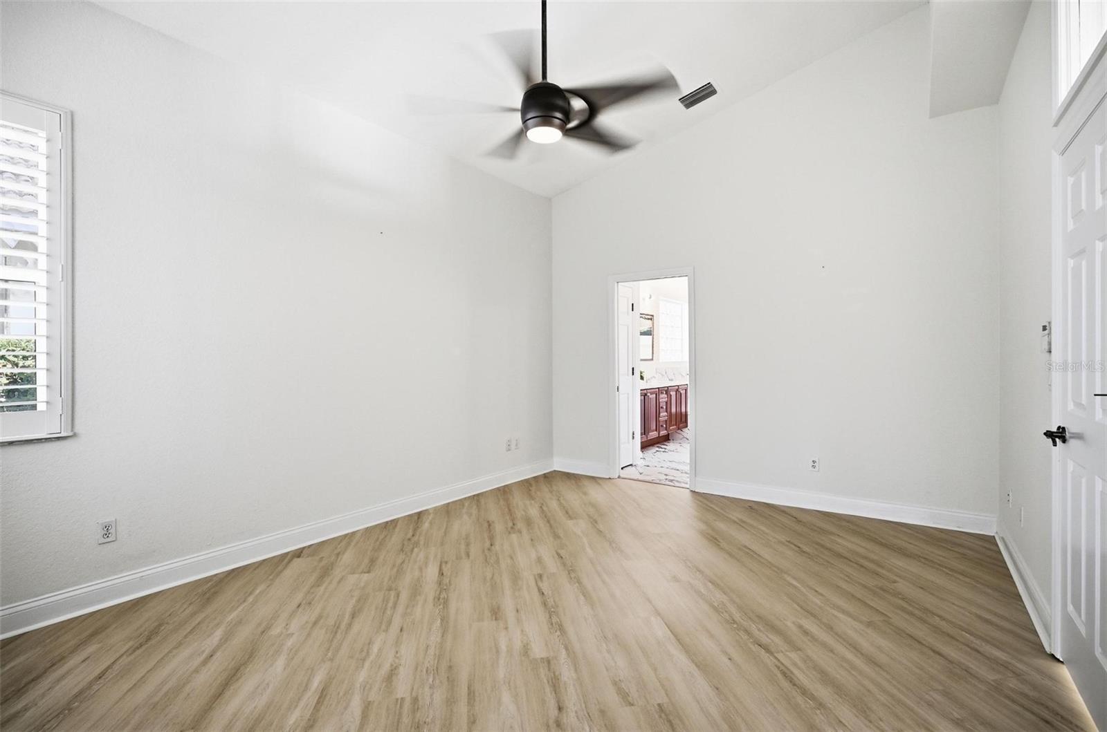 Image 29 of 89 For 16 Village View Way