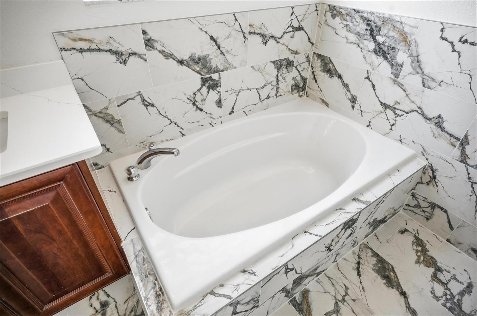 Image 38 of 89 For 16 Village View Way