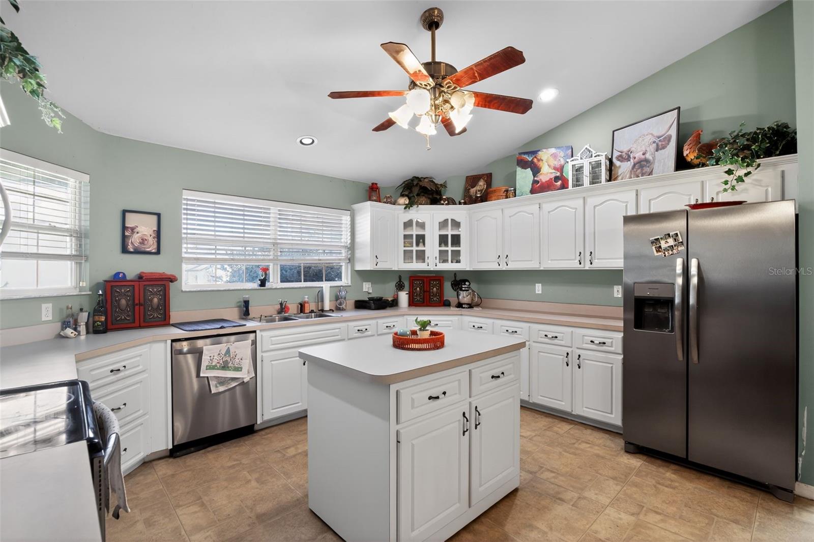 Image 13 of 31 For 10318 Palmetto Boulevard