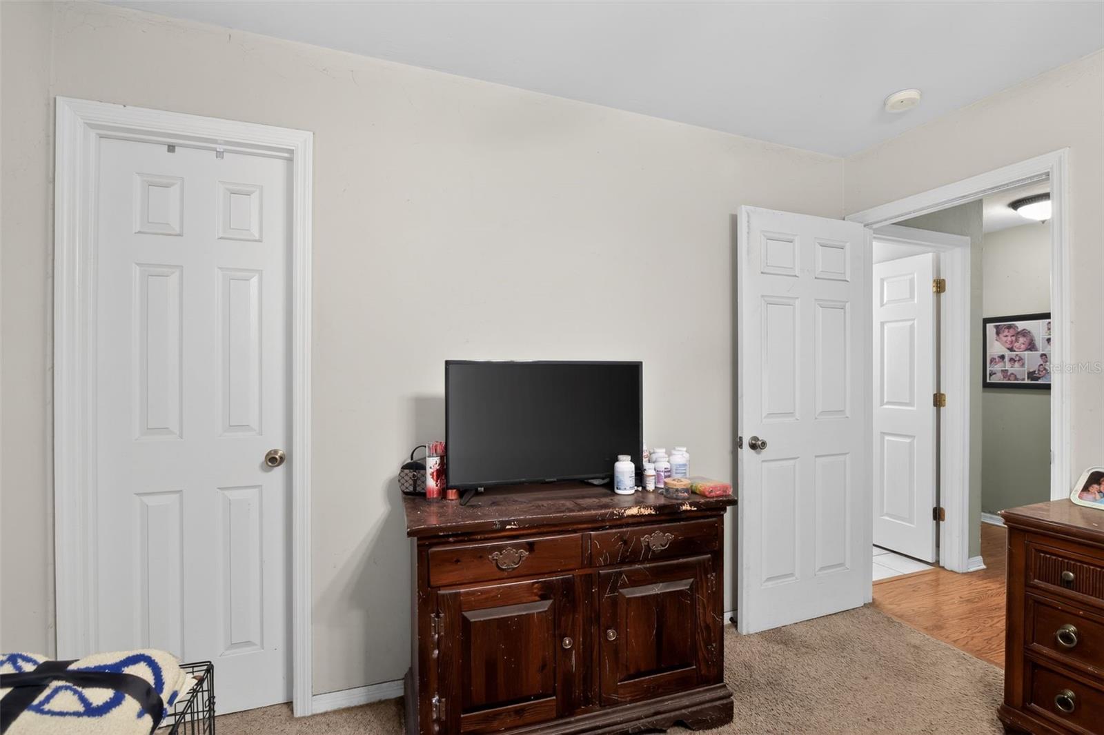 Image 20 of 31 For 10318 Palmetto Boulevard