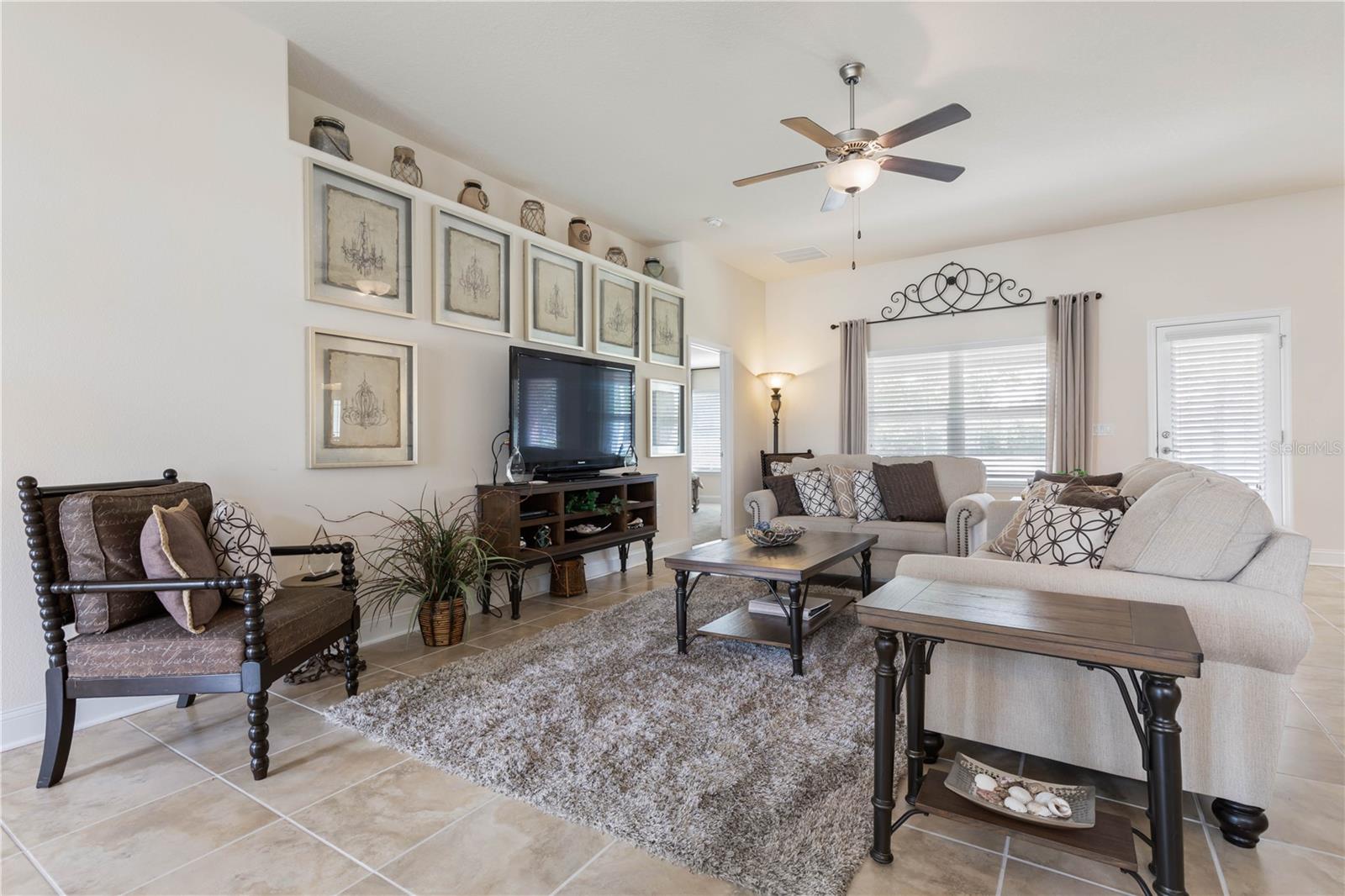 Image 4 of 32 For 1 Pheasant Drive