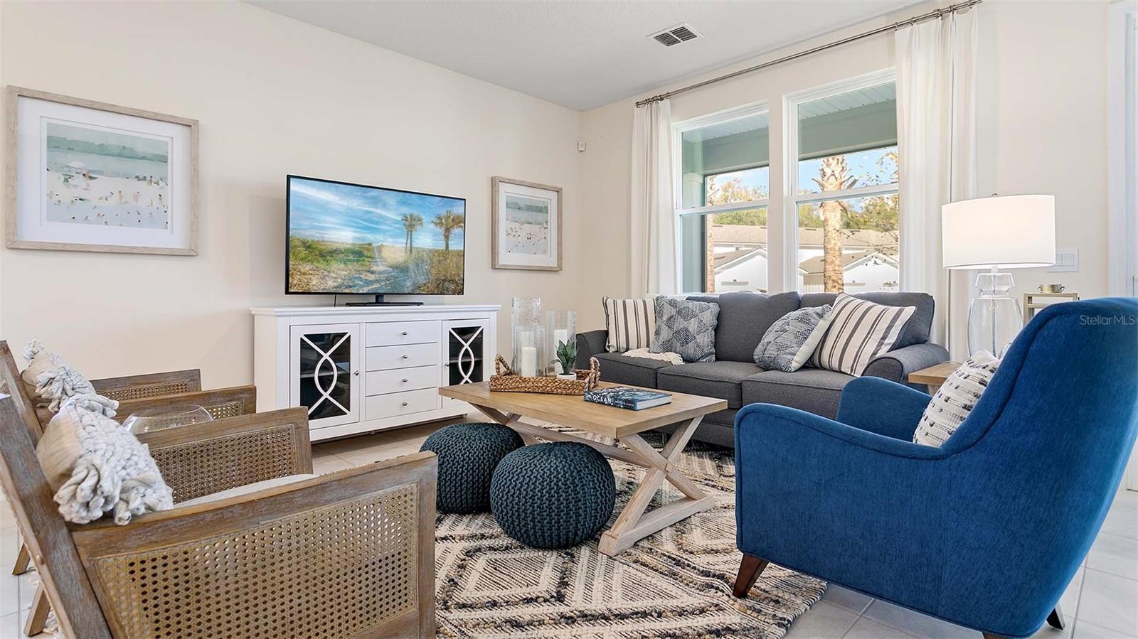 Image 7 of 47 For 28 Pasadena Drive