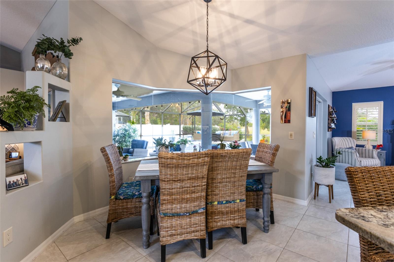 Image 10 of 42 For 15 Evans Drive