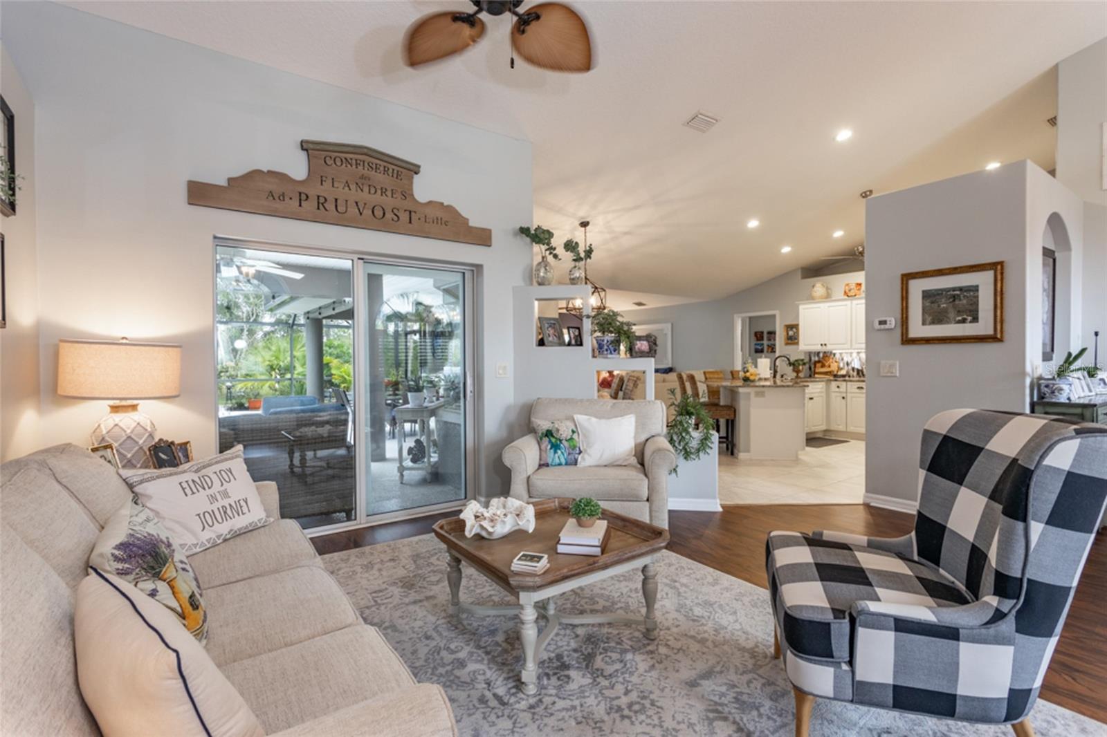 Image 11 of 42 For 15 Evans Drive