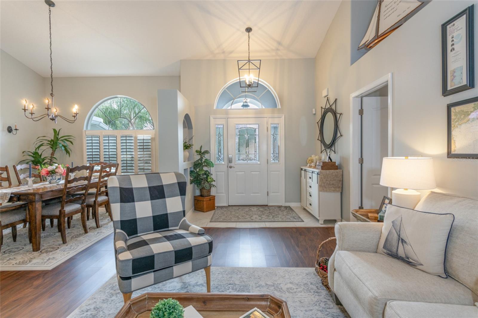 Image 12 of 42 For 15 Evans Drive