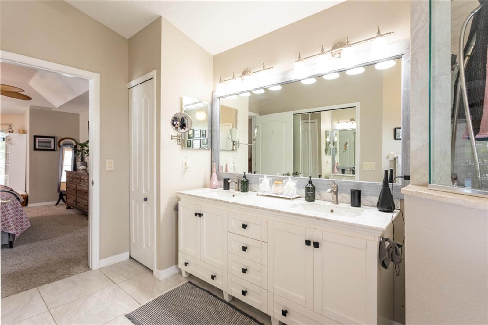 Image 18 of 42 For 15 Evans Drive