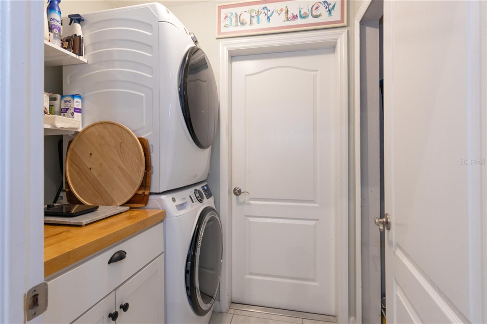 Image 22 of 42 For 15 Evans Drive