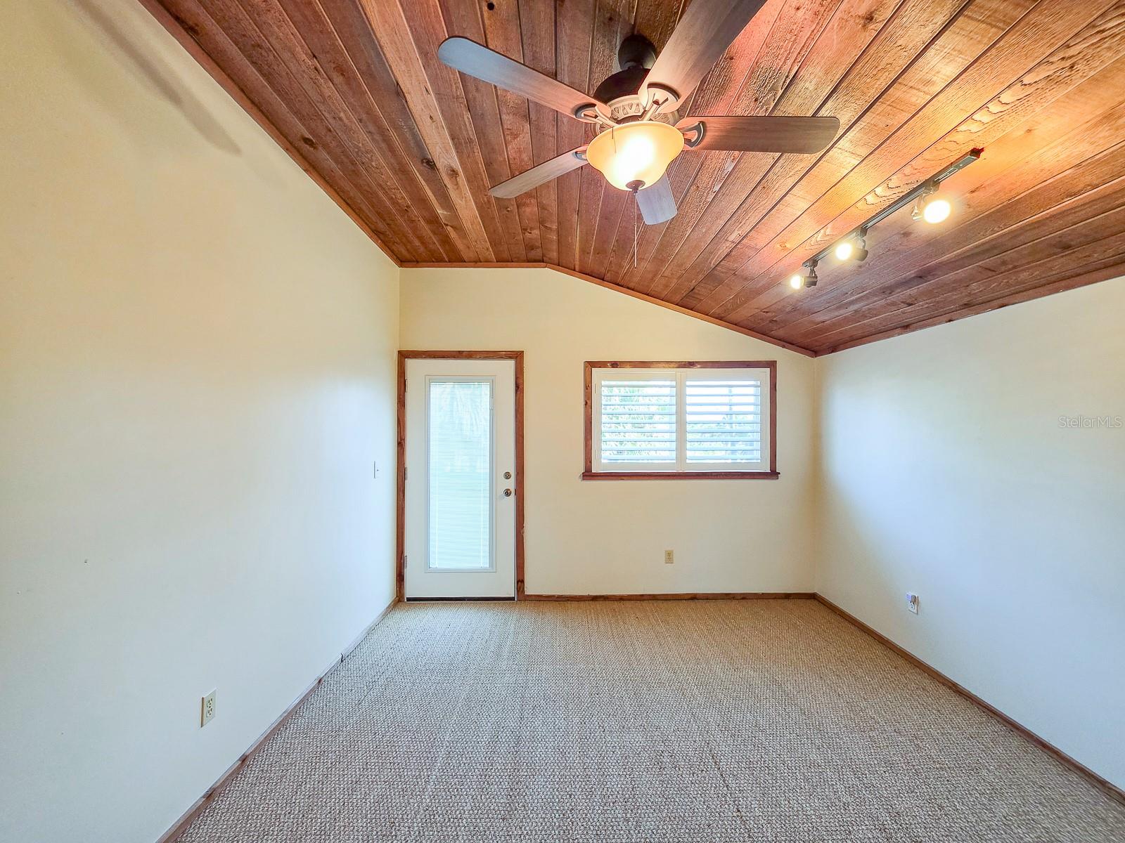 Image 16 of 37 For 1340 Central Avenue