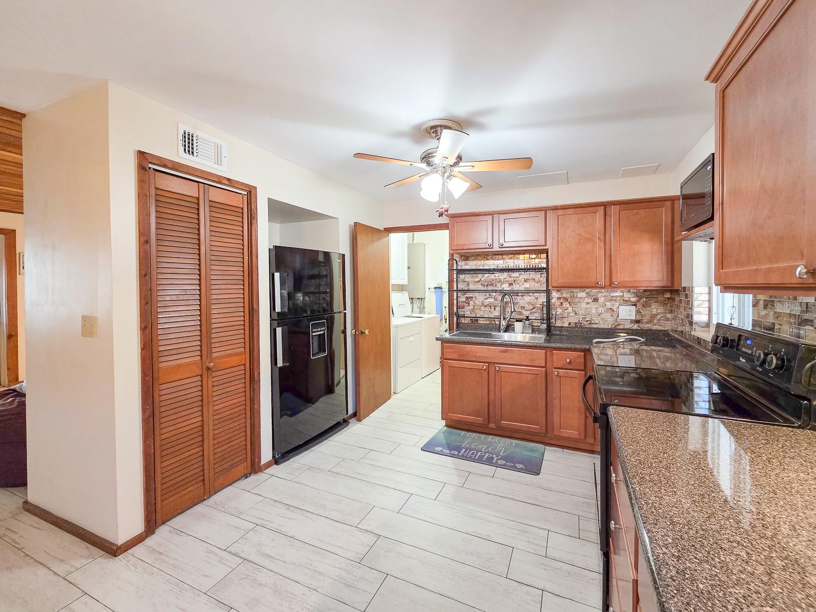 Image 7 of 37 For 1340 Central Avenue