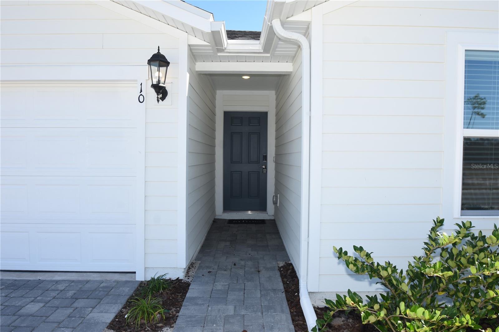 Image 3 of 52 For 10 Oconee Drive