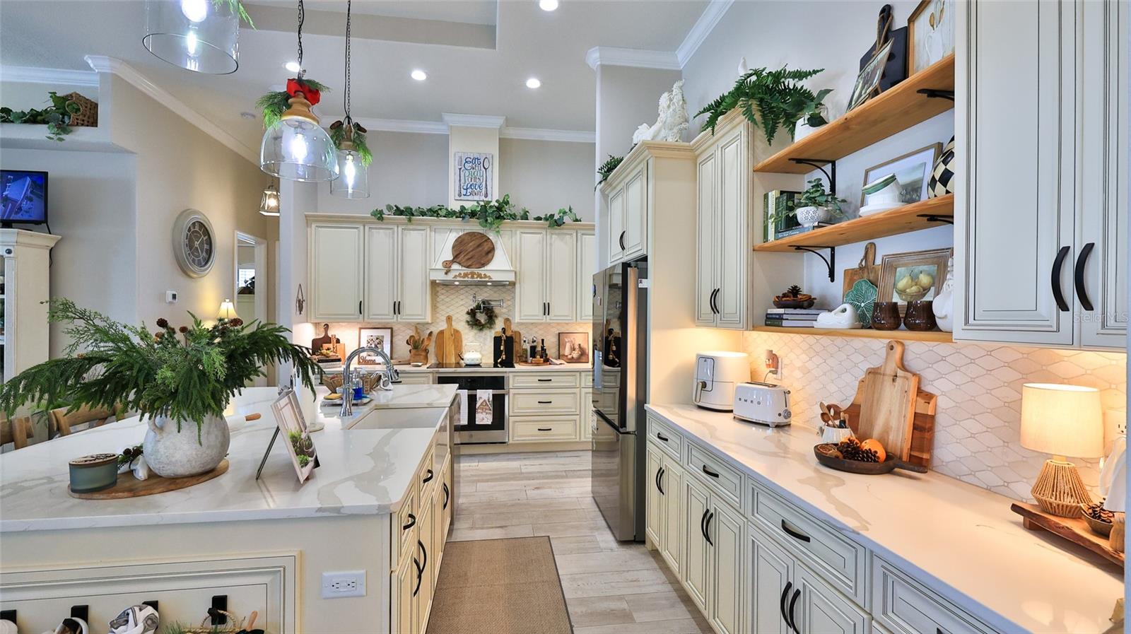 Image 15 of 73 For 1 Rockwell Lane