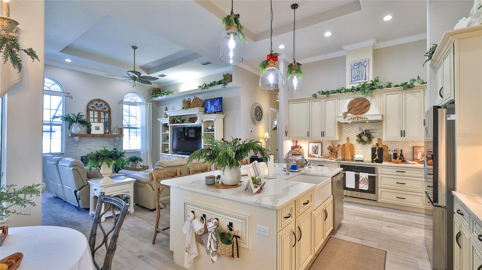 Image 16 of 73 For 1 Rockwell Lane