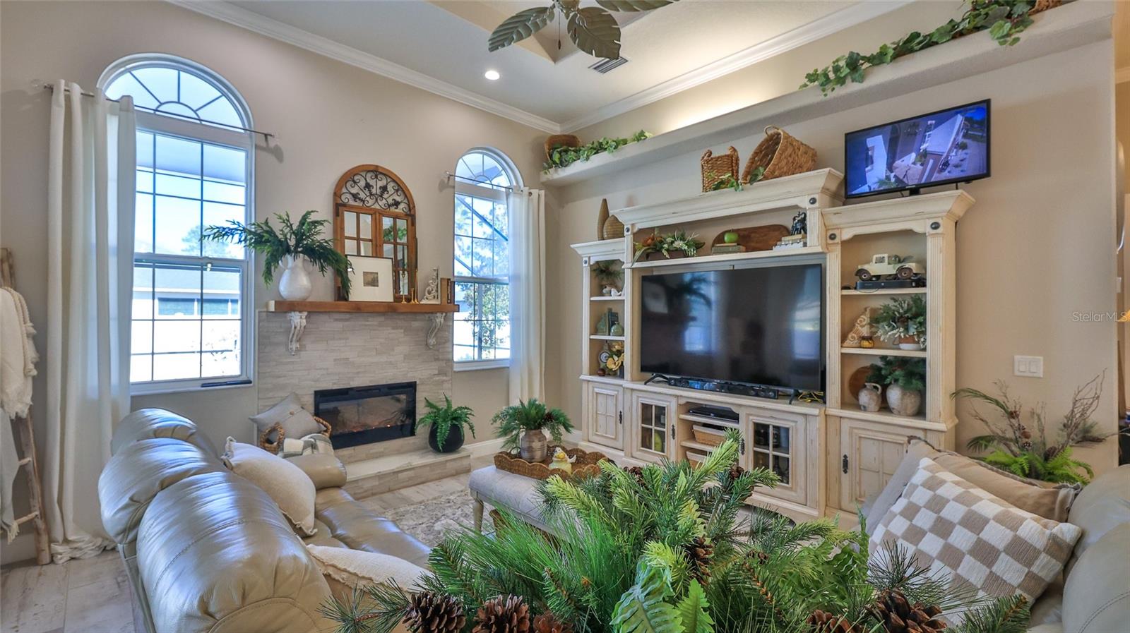 Image 21 of 73 For 1 Rockwell Lane