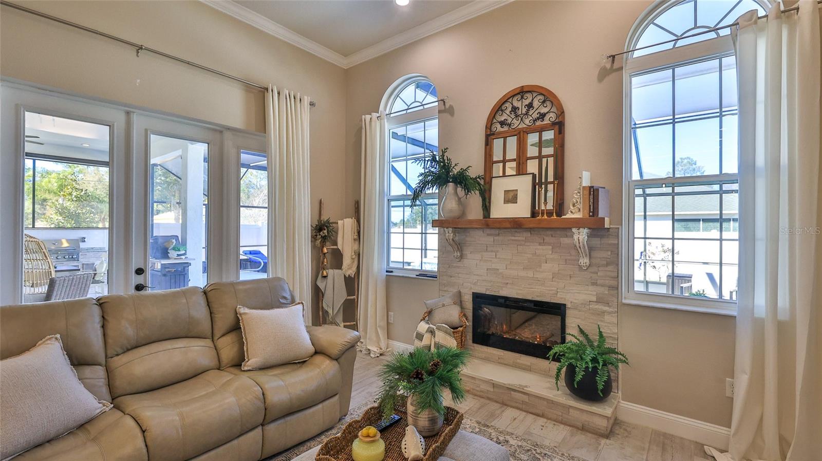 Image 22 of 73 For 1 Rockwell Lane