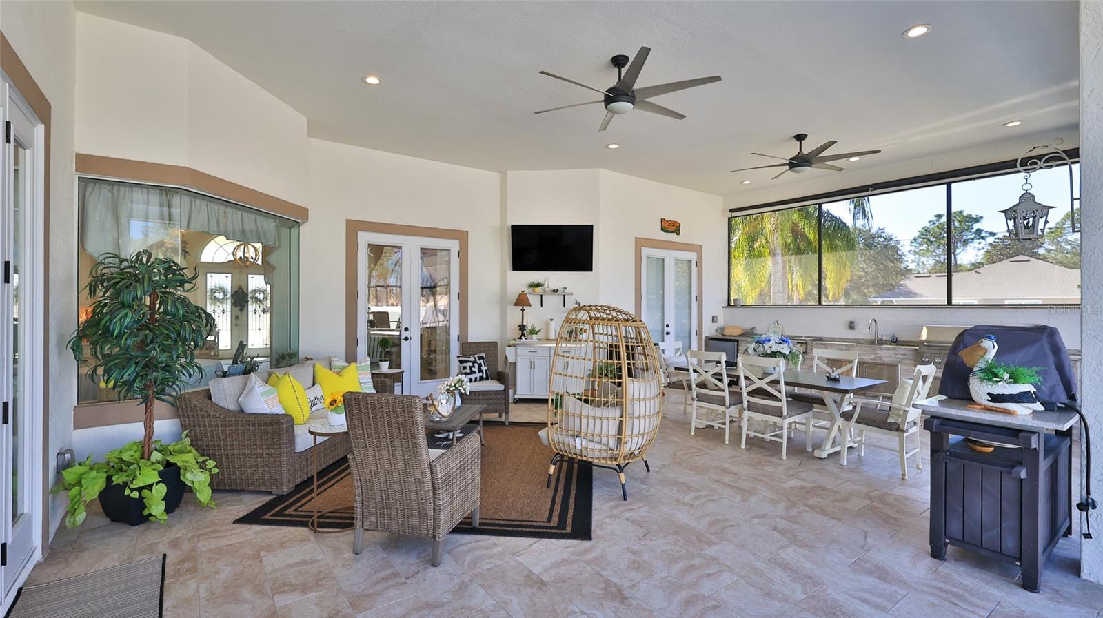 Image 31 of 73 For 1 Rockwell Lane