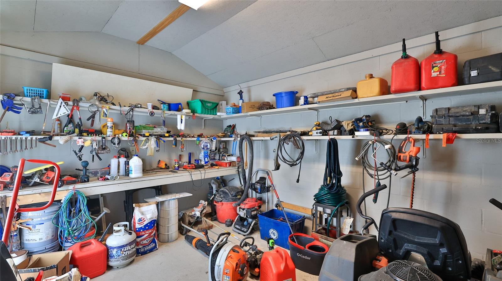 Image 41 of 73 For 1 Rockwell Lane