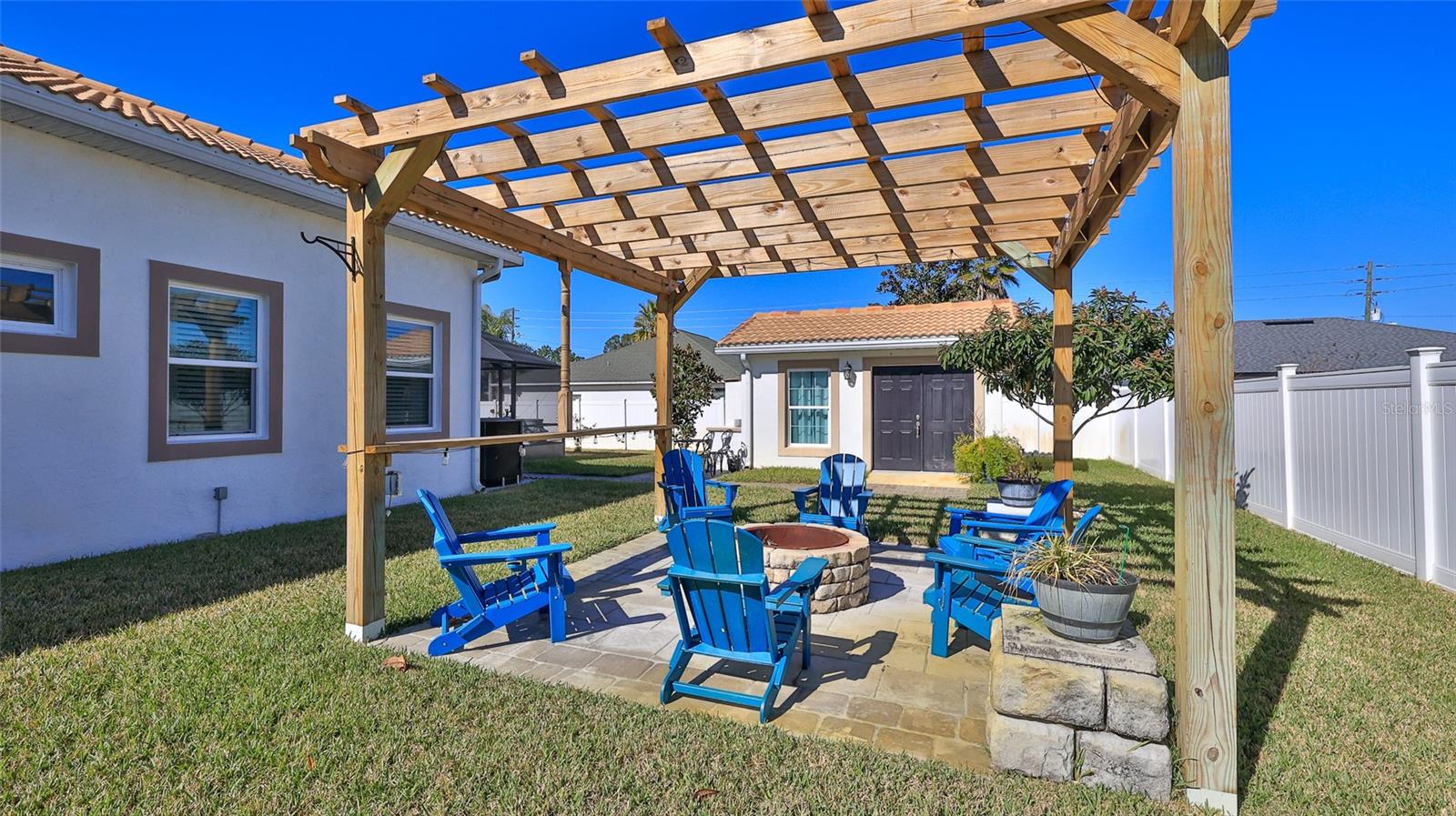 Image 42 of 73 For 1 Rockwell Lane