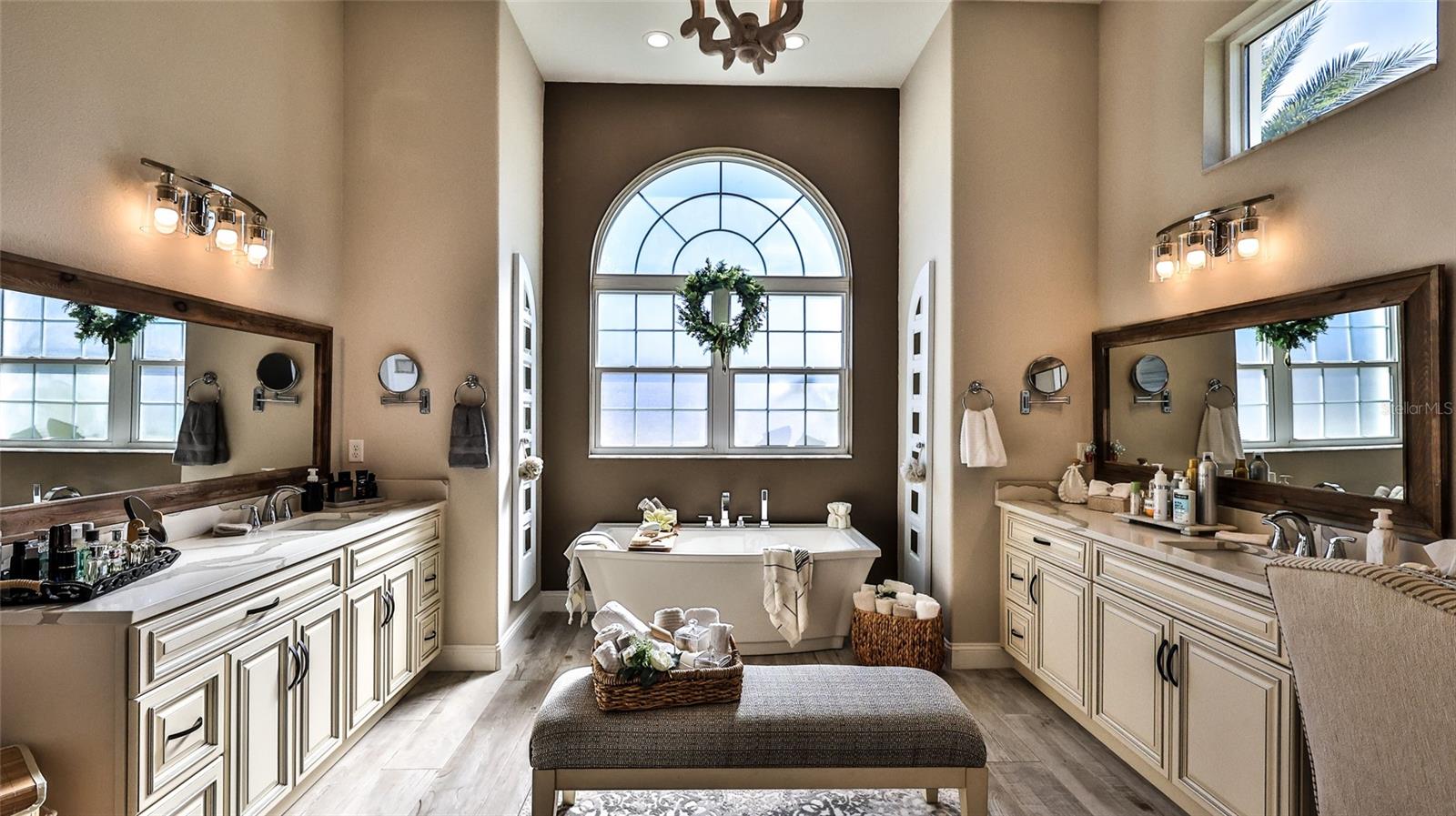 Image 47 of 73 For 1 Rockwell Lane