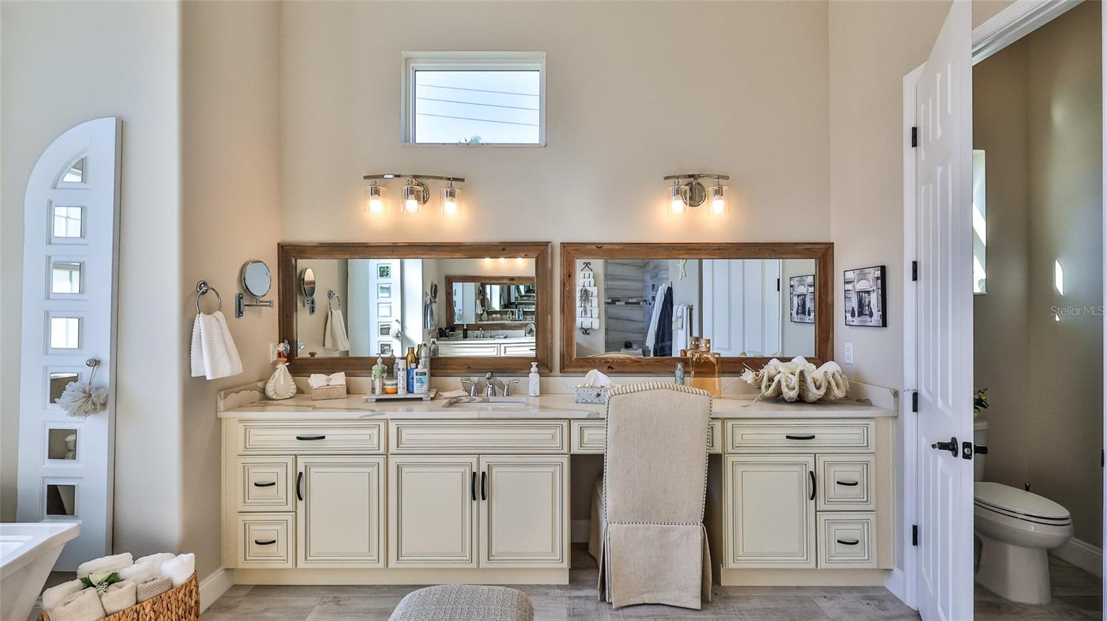 Image 48 of 73 For 1 Rockwell Lane